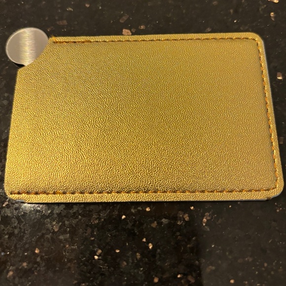 NEW Chanel Beauty Gold Mirror Card Holder Sleeve - Picture 2 of 4